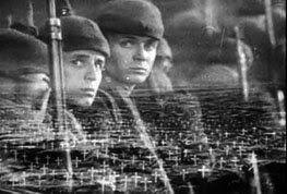 映画「西部戦線異状なし」第１次世界大戦を代表する反戦映画です。　